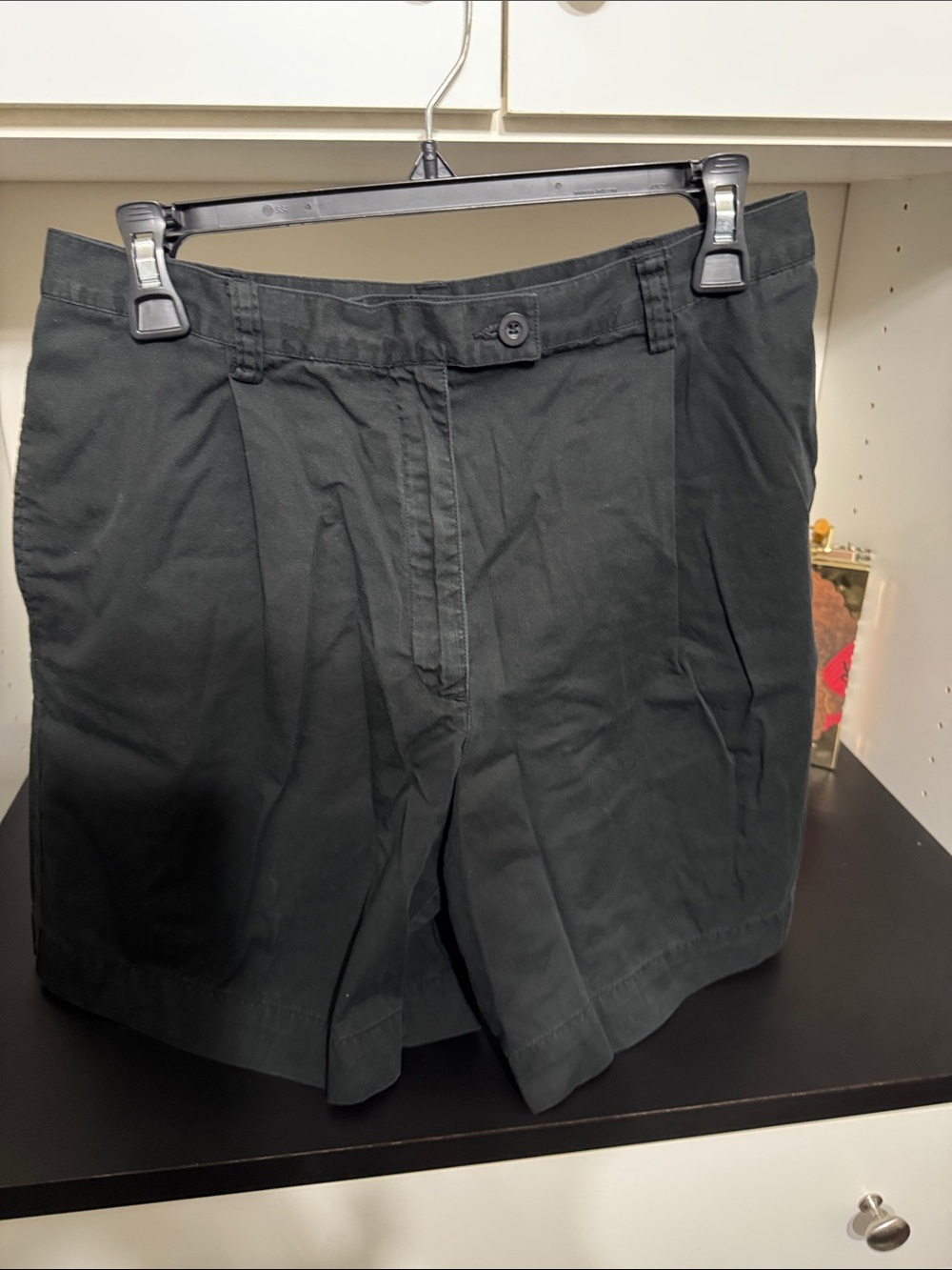 Liz Claiborne Black Flat Front Men’s Shorts